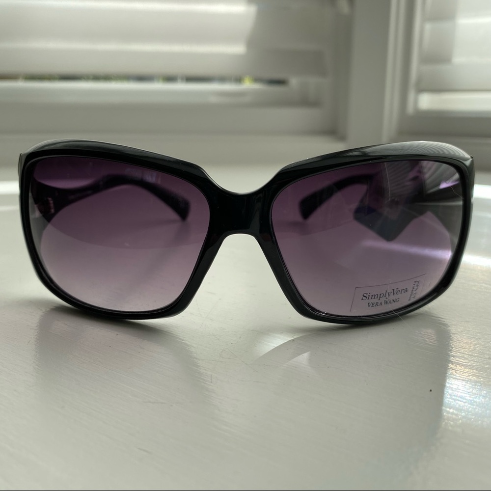 Simply Vera Wang - Black Sunglasses - New With Tags